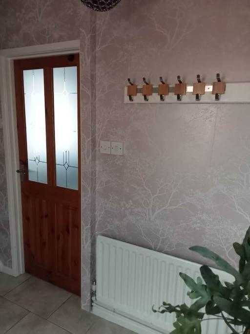 House With Free Parking And Large Garden Villa Wyke Regis Eksteriør billede